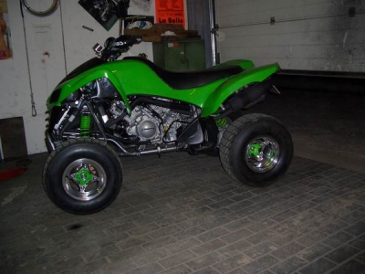Quad Kawasaki 700_2