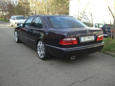 Mercedes Benz_23
